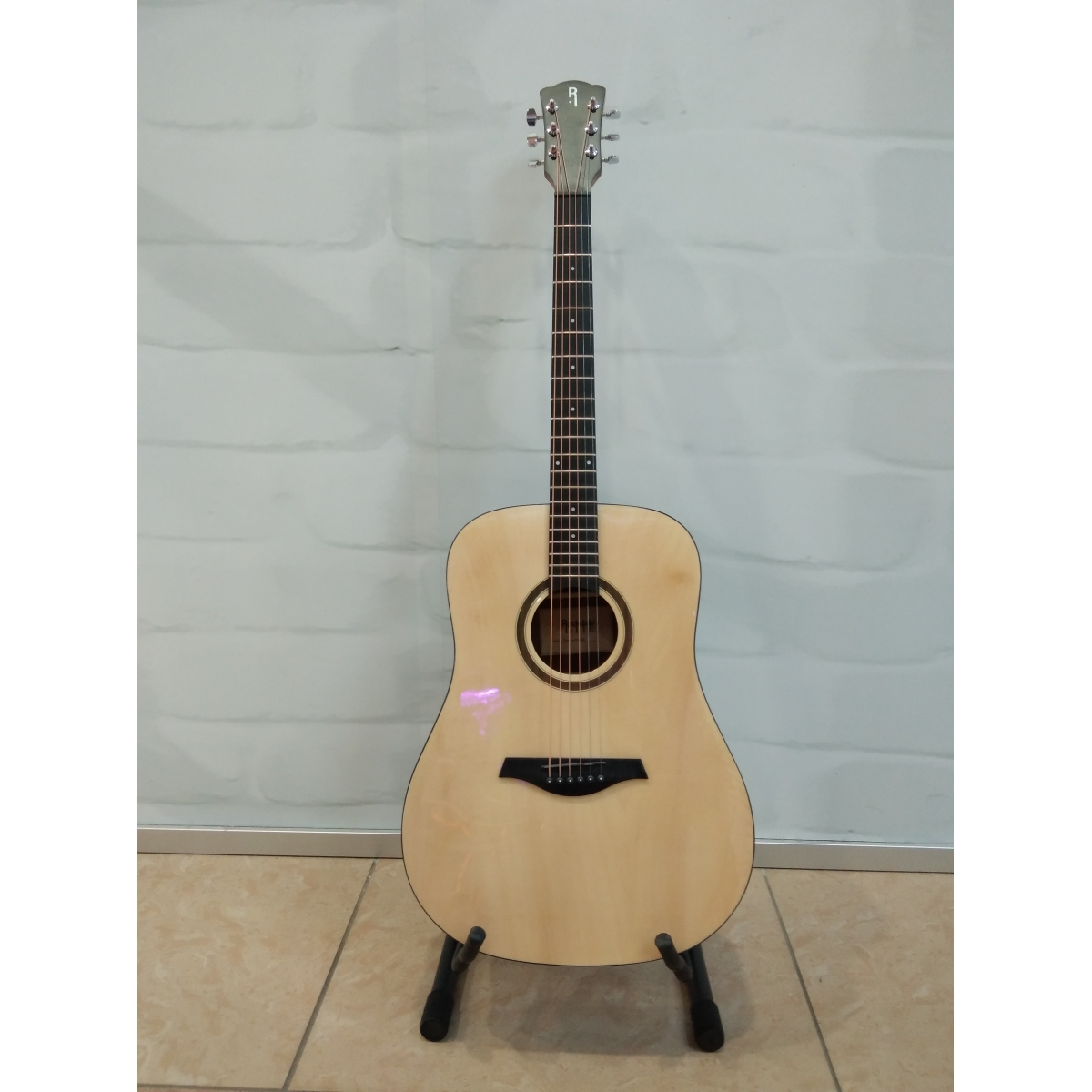 ROCKDALE Aurora D5 NGL - акустическая гитара.