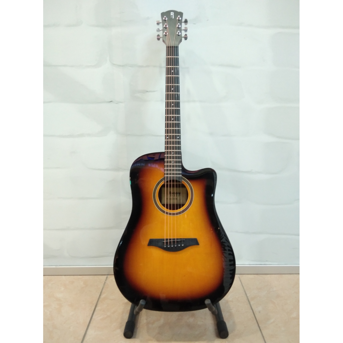 ROCKDALE Aurora D5 С SBGL - акустическая гитара.