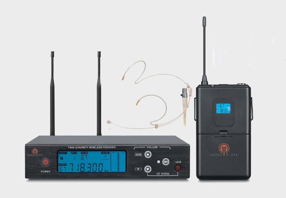 Arthur Forty U-960B (UHF) - радиосистема с поясным передатчиком
